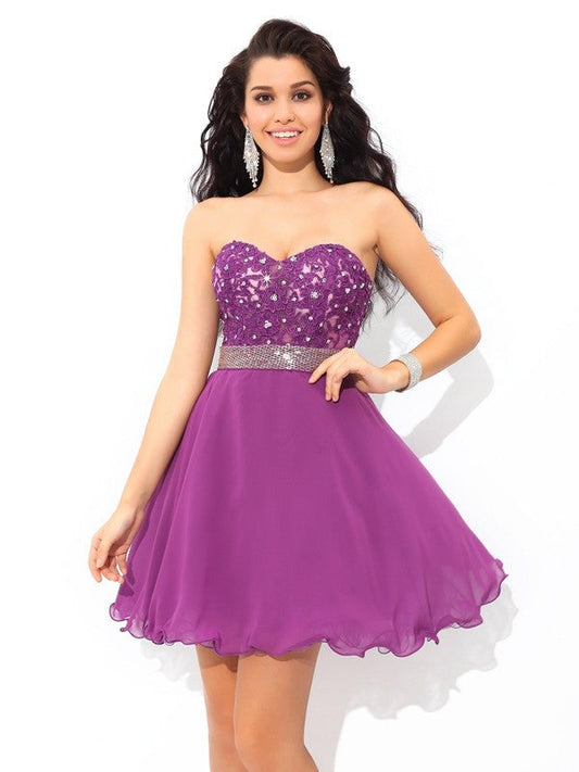 A-Line/Princess Kirsten Sweetheart Beading Sleeveless Short Homecoming Dresses Chiffon Cocktail Dresses