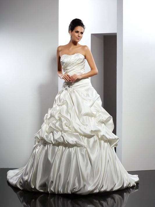 Ball Sweetheart Long Sleeveless Gown Satin Wedding Dresses