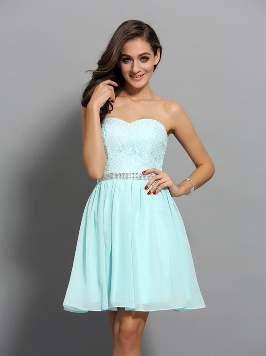 A-Line/Princess Sweetheart Beading Sleeveless Short Chiffon Homecoming Dresses Mylee Cocktail Dresses