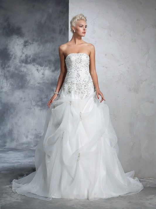 Sleeveless Strapless Beading Gown Ball Long Tulle Wedding Dresses