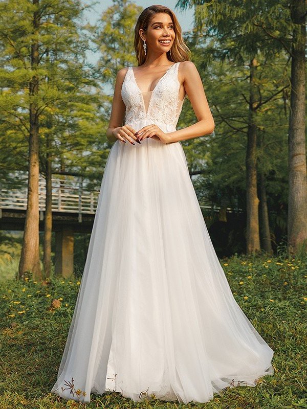 Sweep/Brush V-neck Tulle Applique Sleeveless A-Line/Princess Train Wedding Dresses