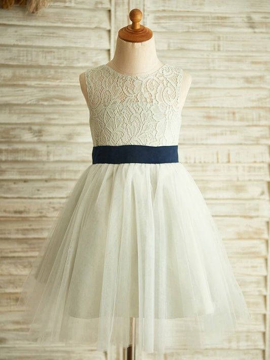 A-Line/Princess Lace Knee-Length Scoop Sleeveless Tulle Flower Girl Dresses