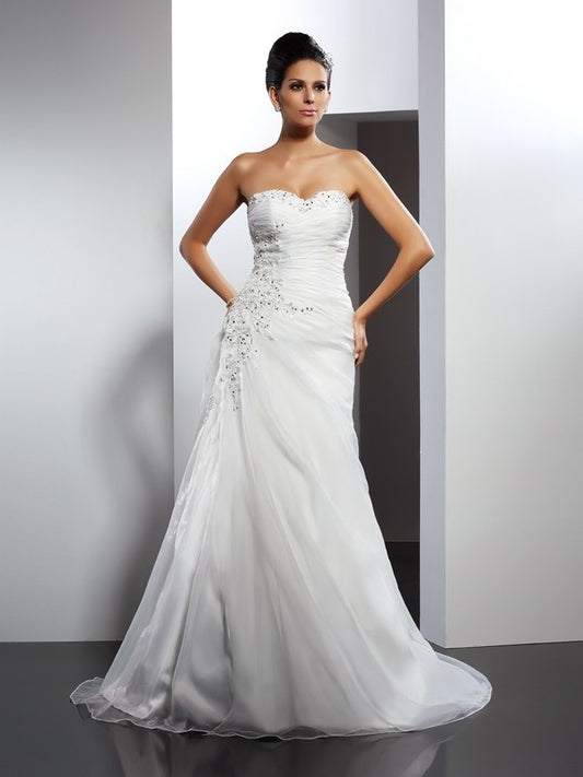 Sweetheart A-Line/Princess Long Sleeveless Applique Organza Wedding Dresses