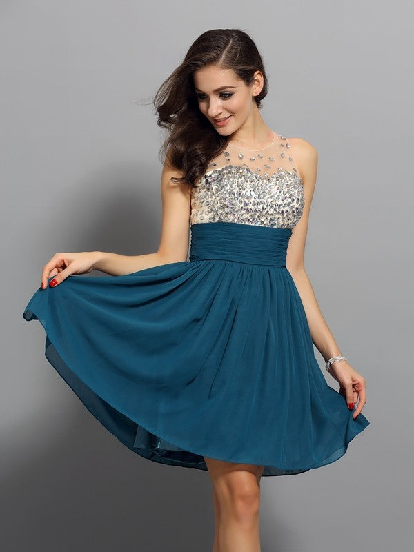 A-Line/Princess Bateau Rhinestone Adison Homecoming Dresses Sleeveless Short Chiffon Cocktail Dresses