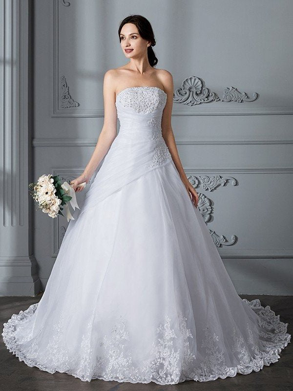 Strapless Ball Train Sleeveless Court Gown Organza Wedding Dresses