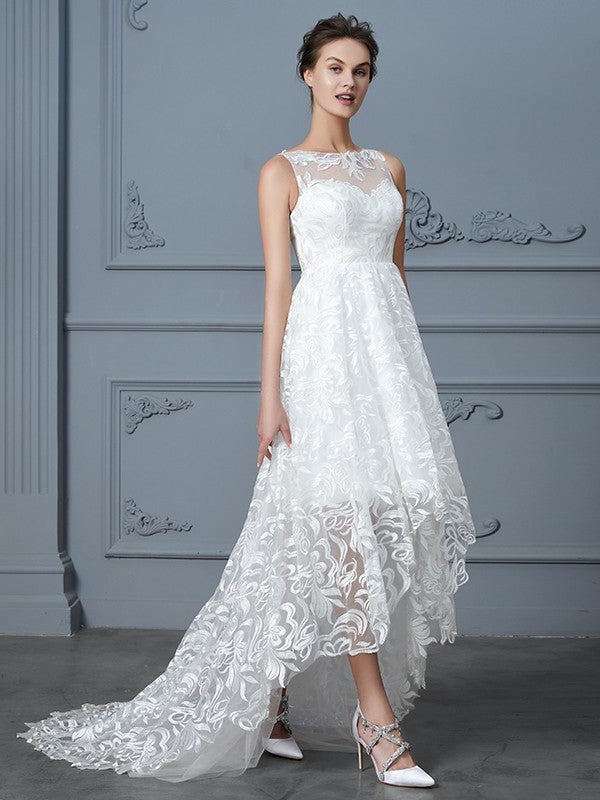 Sleeveless Scoop Asymmetrical A-Line/Princess Lace Wedding Dresses