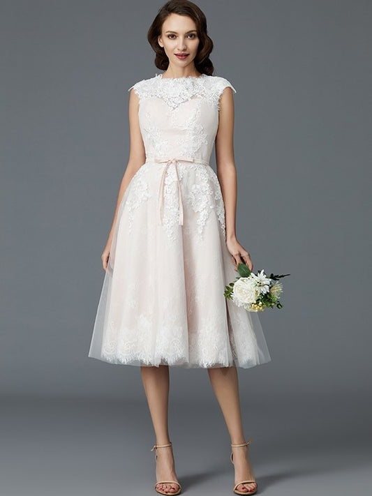 Bateau A-Line/Princess Sleeveless Knee-Length Tulle Wedding Dresses