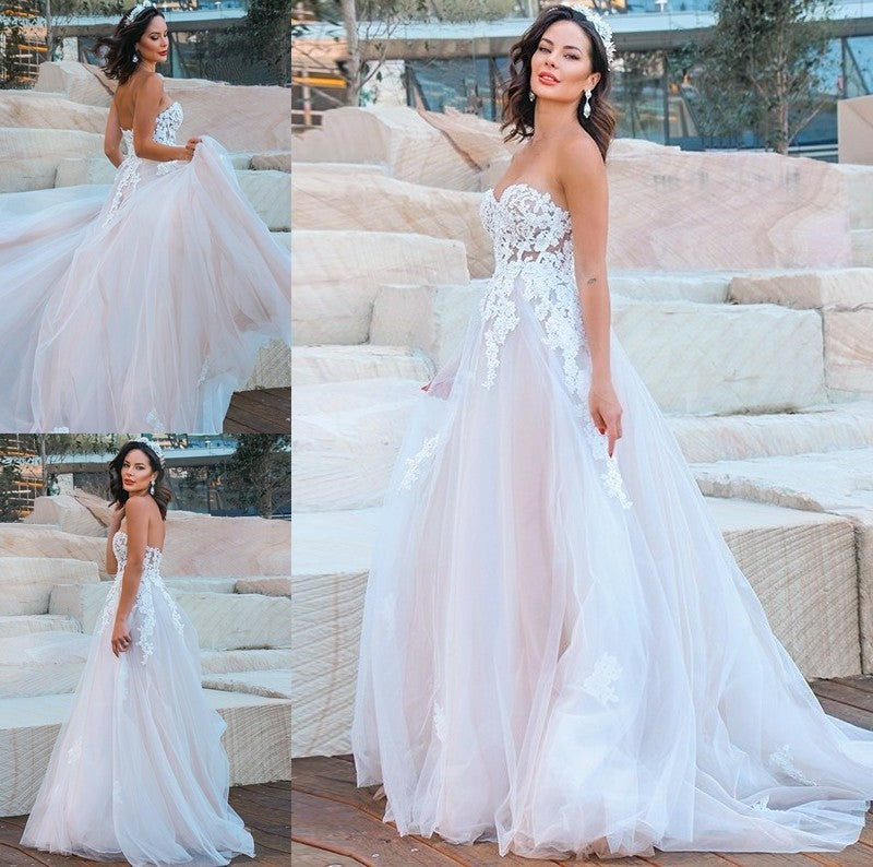 Sweetheart Sleeveless Tulle Sweep/Brush Applique A-Line/Princess Train Wedding Dresses