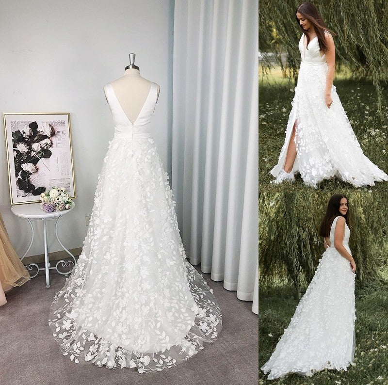 Applique Sleeveless Organza A-Line/Princess V-neck Sweep/Brush Train Wedding Dresses