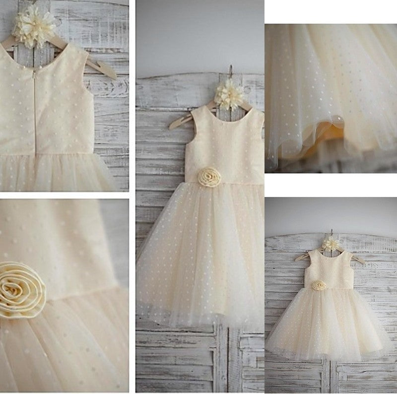 Sleeveless Tea-Length Hand-made Tulle Flower Scoop A-line/Princess Flower Girl Dresses