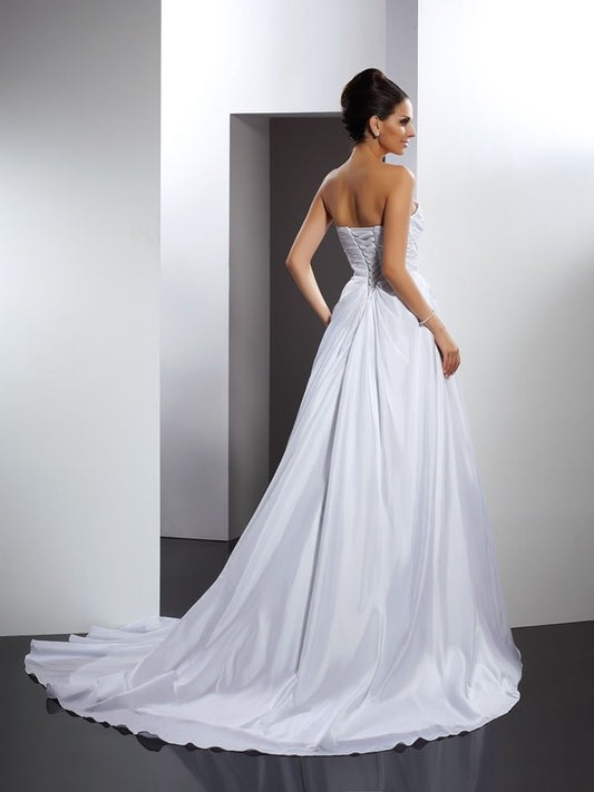 Long Sleeveless A-Line/Princess Ruffles Sweetheart Taffeta Wedding Dresses