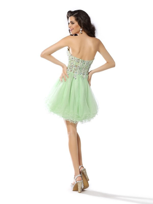 A-Line/Princess Sweetheart Ruffles Sleeveless Brynlee Short Satin Cocktail Dresses Homecoming Dresses