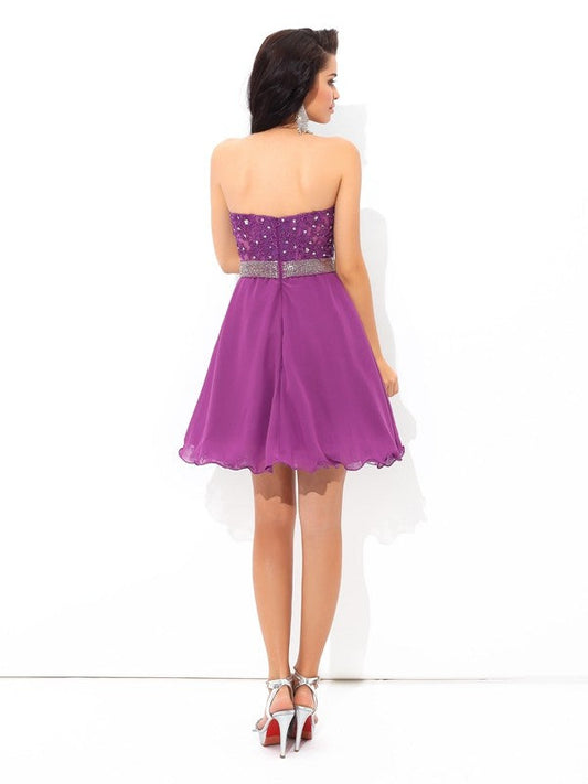 A-Line/Princess Kirsten Sweetheart Beading Sleeveless Short Homecoming Dresses Chiffon Cocktail Dresses