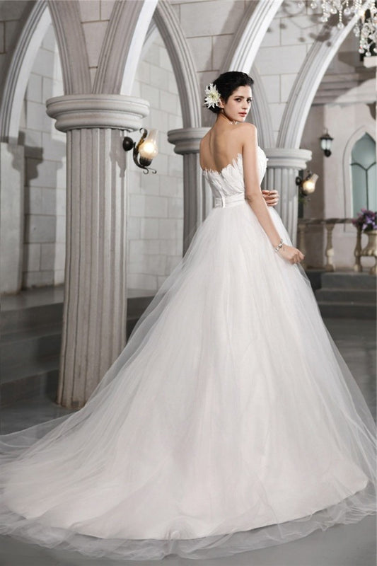 Sleeveless Long Strapless Feather Gown Beading Ball Net Wedding Dresses