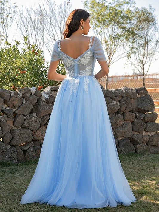 Applique A-Line/Princess Tulle Sleeves Short V-neck Sweep/Brush Train Dresses