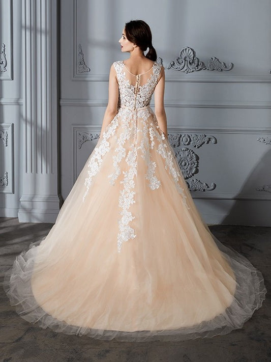 Train Ball Sleeveless Scoop Court Gown Tulle Wedding Dresses