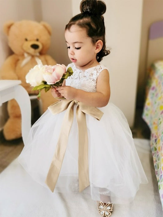 A-Line/Princess Sleeveless Scoop Tulle Knee-Length Sash/Ribbon/Belt Flower Girl Dresses