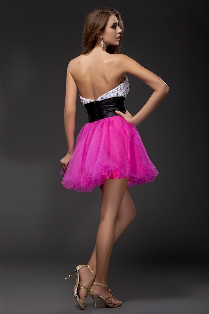 A-Line/Princess Sweetheart Beading Sash Sleeveless Short Zoey Homecoming Dresses Organza Elastic Woven Satin Cocktail Dresses