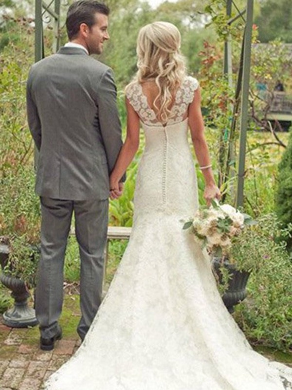 Train Sleeveless Trumpet/Mermaid Sweep/Brush V-neck Lace Wedding Dresses