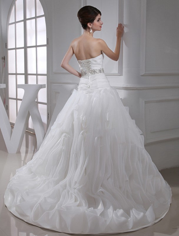 Ball Beading Sleeveless Gown Sweetheart Organza Wedding Dresses