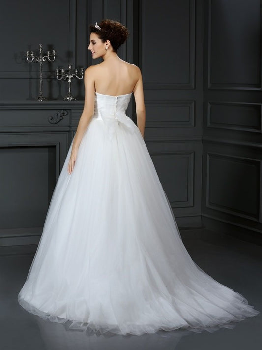 Sleeveless Beading Long Ball Sweetheart Gown Net Wedding Dresses