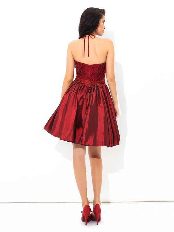 A-Line/Princess Halter Kenzie Beading Homecoming Dresses Sleeveless Short Taffeta Cocktail Dresses