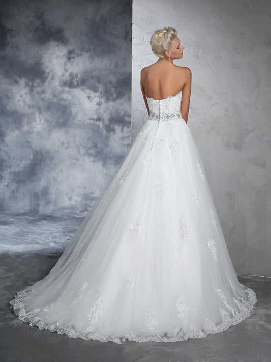 Long Applique Sleeveless Ball Sweetheart Gown Net Wedding Dresses