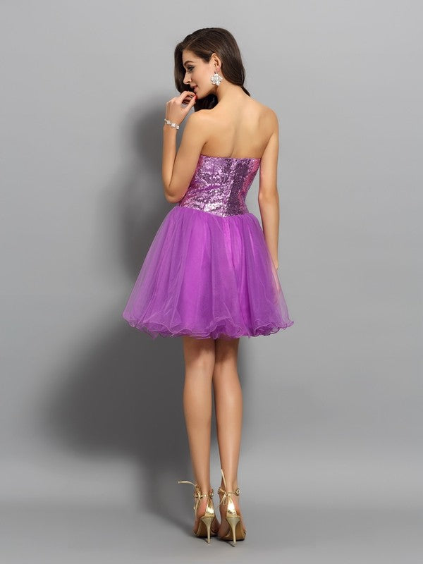 A-Line/Princess Homecoming Dresses Sweetheart Asia Beading Sleeveless Short Satin Cocktail Dresses