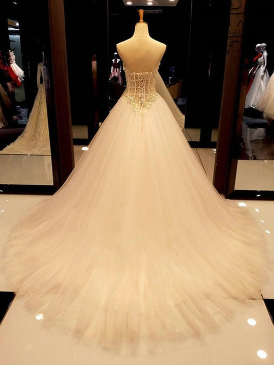 Court Ball Sweetheart Train Beading Gown Tulle Sleeveless Wedding Dresses