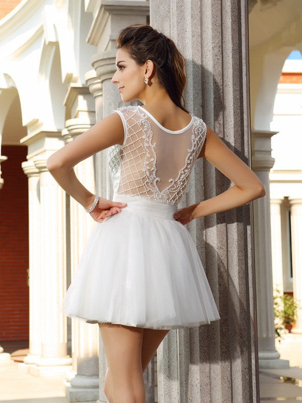 A-Line/Princess Scoop Beading Homecoming Dresses Sleeveless Short Satin Cocktail Dresses Nathalia