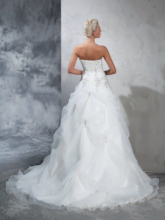 Sleeveless Strapless Beading Gown Ball Long Tulle Wedding Dresses