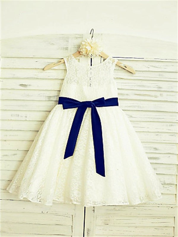 Tea-Length Bowknot Sleeveless Lace A-line/Princess Scoop Flower Girl Dresses