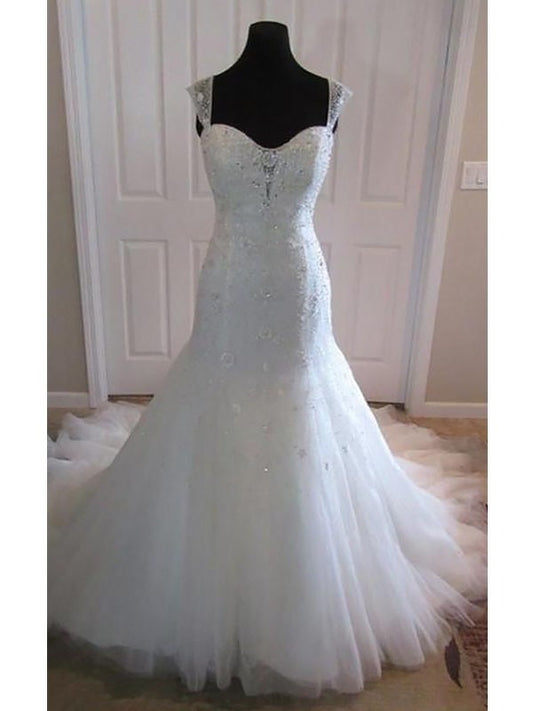 Sleeveless Trumpet/Mermaid Court Train Tulle Straps Wedding Dresses