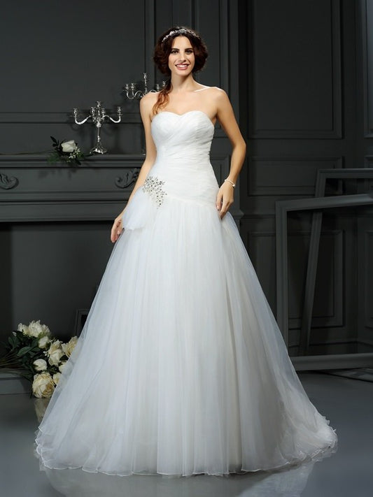 Long A-Line/Princess Sweetheart Beading Sleeveless Organza Wedding Dresses