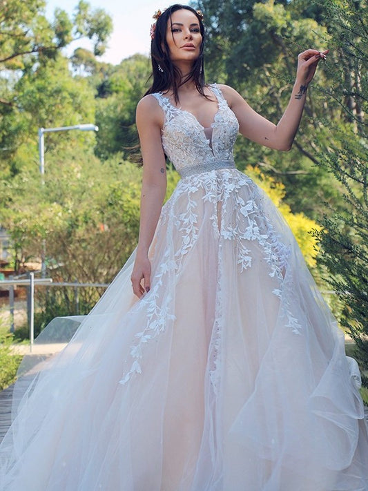 A-Line/Princess Sleeveless Tulle Applique V-neck Sweep/Brush Train Dresses