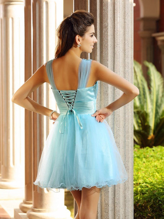 A-Line/Princess V-neck Homecoming Dresses Pleats Sleeveless Short Net Cocktail Dresses Yesenia