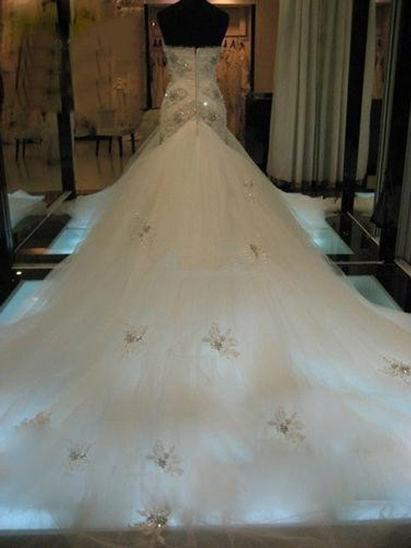 Trumpet/Mermaid Sleeveless Beading Sweetheart Chapel Train Tulle Wedding Dresses