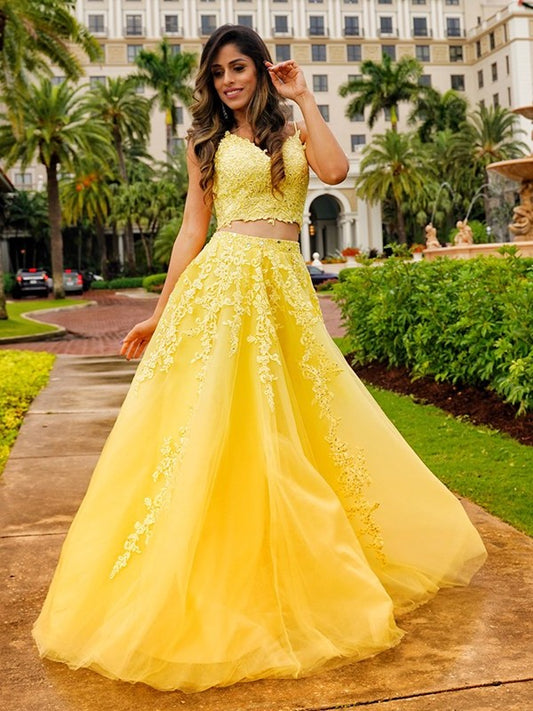 Sleeveless V-neck Floor-Length Tulle Applique A-Line/Princess Two Piece Dresses