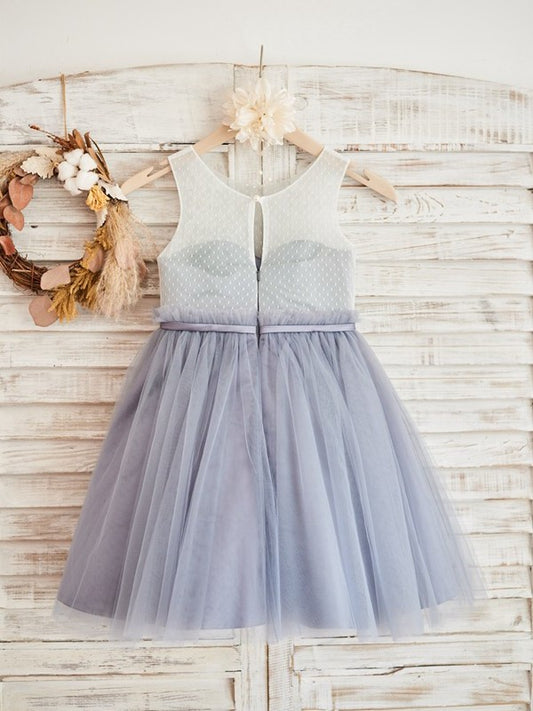 A-Line/Princess Lace Knee-Length Tulle Scoop Sleeveless Flower Girl Dresses