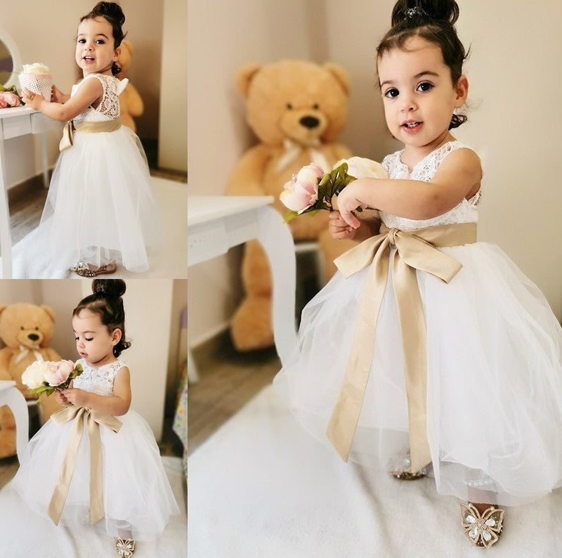 A-Line/Princess Sleeveless Scoop Tulle Knee-Length Sash/Ribbon/Belt Flower Girl Dresses