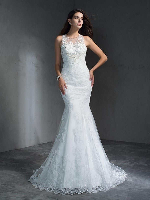 Long Sleeveless Scoop Applique Trumpet/Mermaid Lace Wedding Dresses