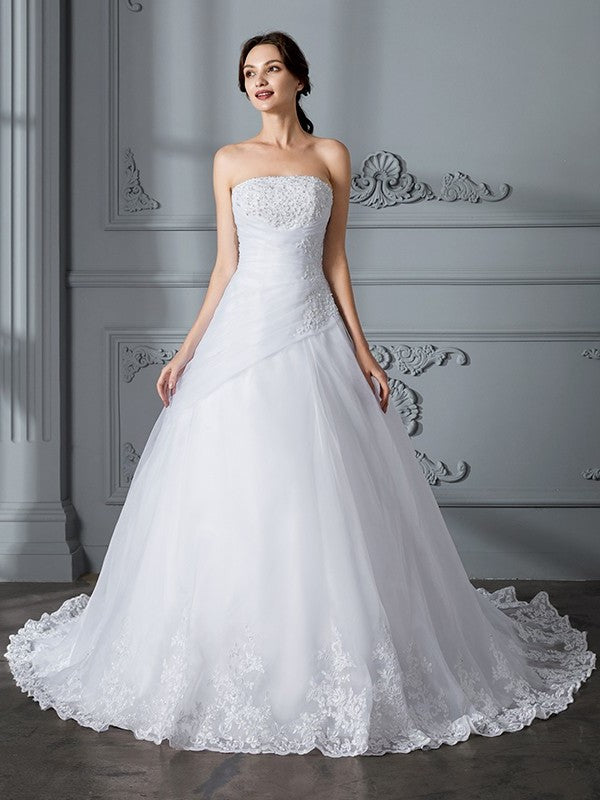 Strapless Ball Train Sleeveless Court Gown Organza Wedding Dresses