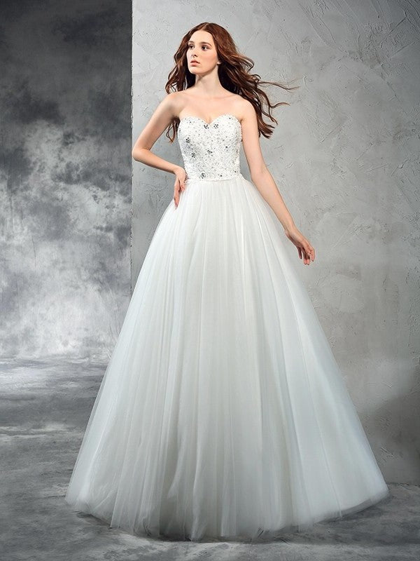 Sweetheart Sleeveless A-Line/Princess Long Beading Net Wedding Dresses