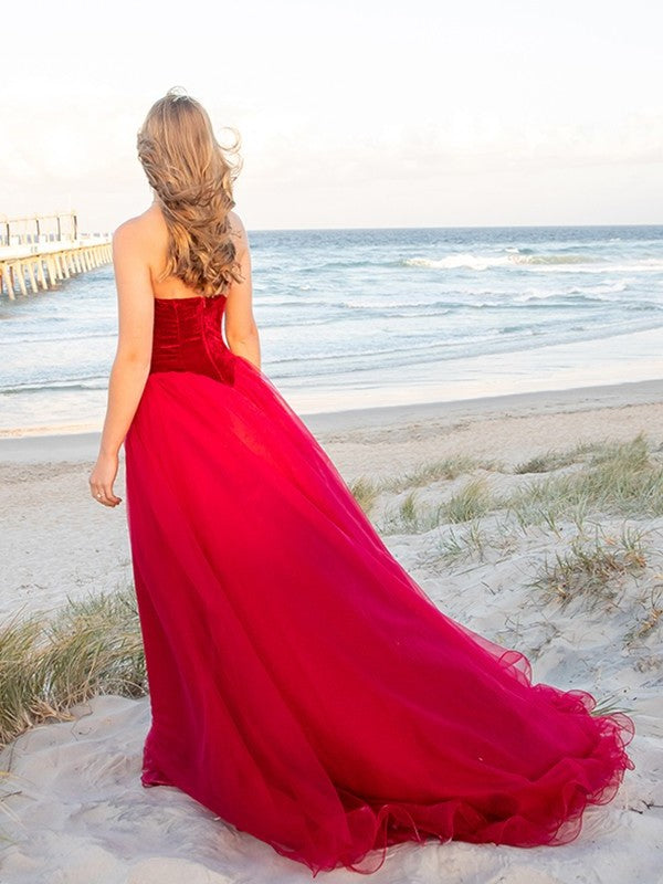 Tulle Ball Sweetheart Sleeveless Gown Court Train Dresses