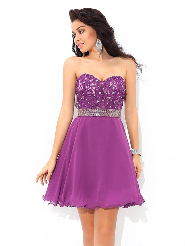 A-Line/Princess Kirsten Sweetheart Beading Sleeveless Short Homecoming Dresses Chiffon Cocktail Dresses