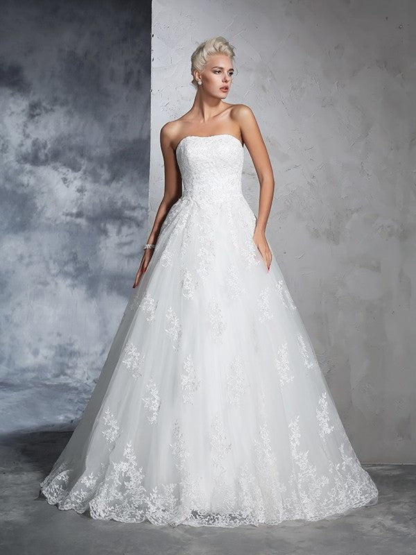 Ball Lace Gown Long Strapless Sleeveless Lace Wedding Dresses