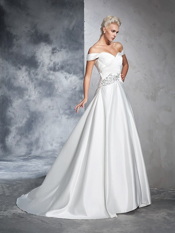 Sleeveless Gown Off-the-Shoulder Long Ruched Ball Taffeta Wedding Dresses