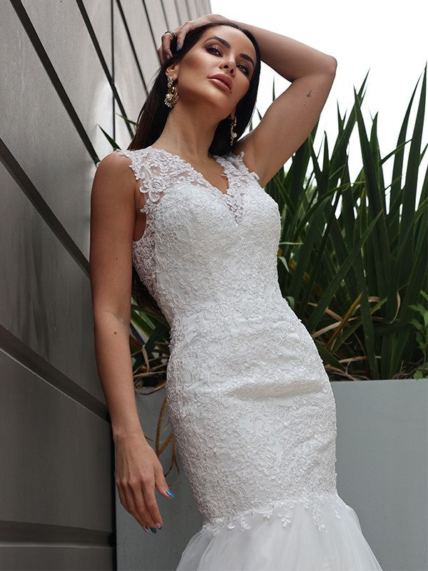 Lace Sweep/Brush Tulle Sleeveless Trumpet/Mermaid V-neck Train Wedding Dresses