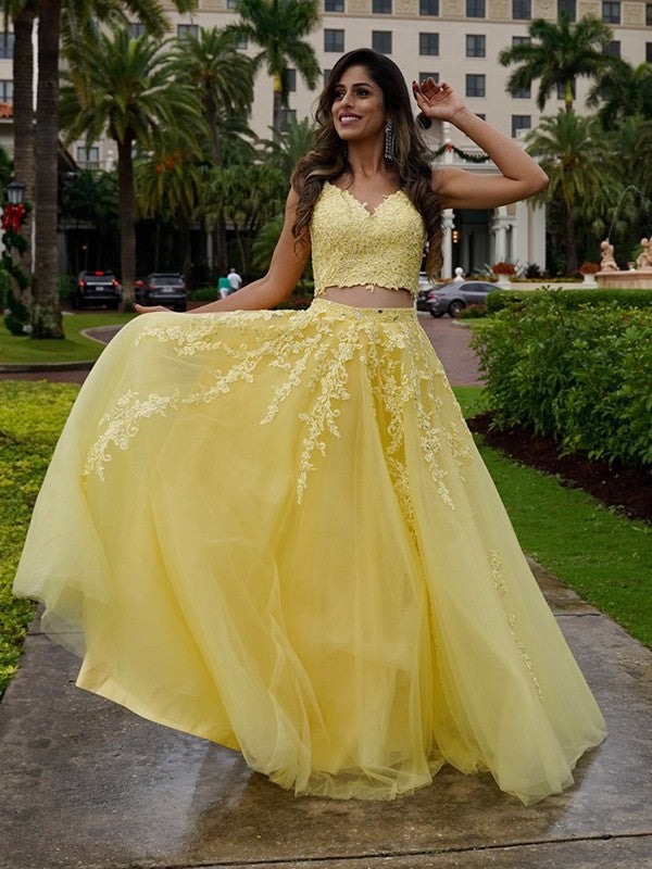 Sleeveless V-neck Floor-Length Tulle Applique A-Line/Princess Two Piece Dresses