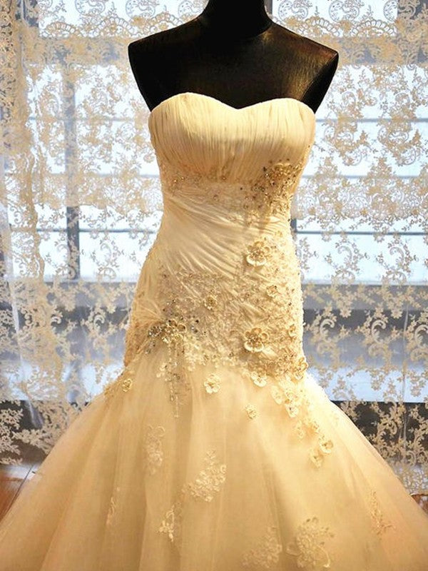 Trumpet/Mermaid Court Tulle Sleeveless Applique Sweetheart Train Wedding Dresses